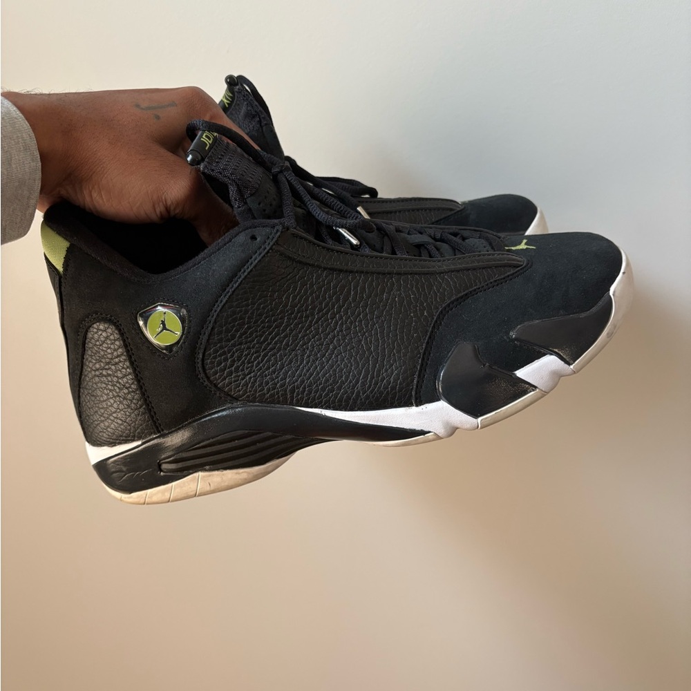 Air Jordan 14 Retro Black/Volt Men's Basketball Shoes